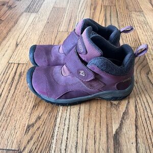 KEEN Kids' purple Hiking Boots Sz 13